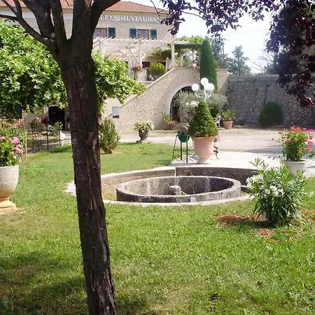 Du Moulin Hotel 3*